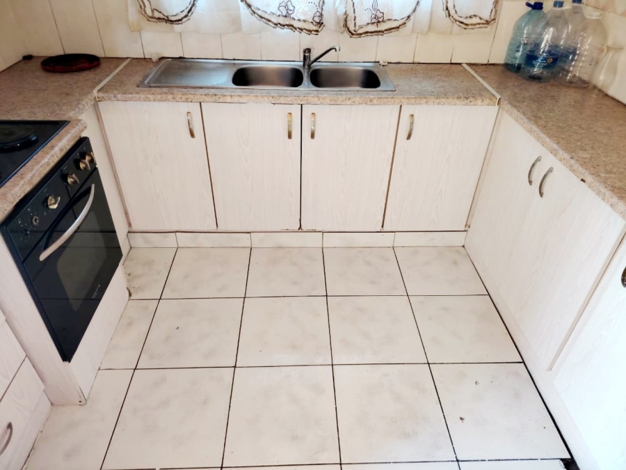 4 Bedroom Property for Sale in Mdantsane Nu 17 Eastern Cape